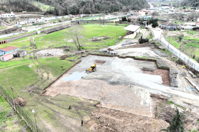 Gölcük Spor Kompleksi'ne ilk kazma vuruldu