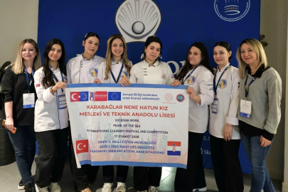 İzmirli öğrenciler Türk mutfağını uluslararası platformda tanıttı