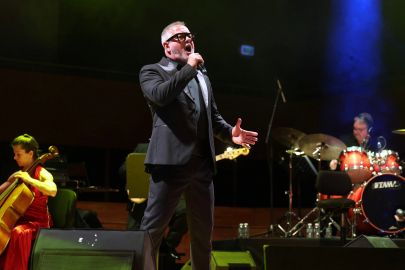 Luca Minnelli İzmir’de büyüledi